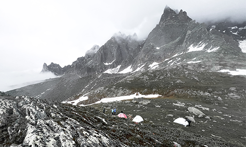 SAMAYA X ARC’TERYX ALPINE ACADEMY - L’ÉQUIPEMENT SAMAYA AU COEUR DE DEUX CLINIQUES