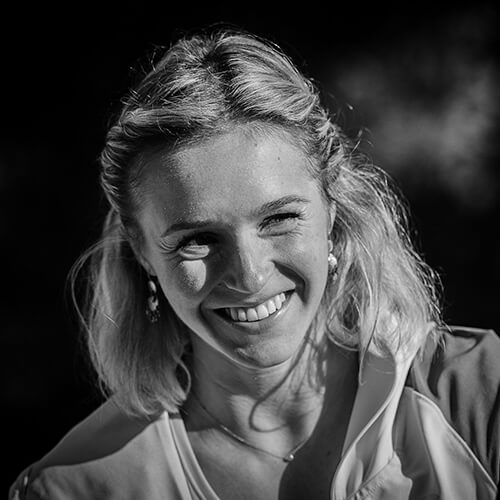 JULIA CHANOURDIE